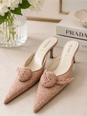 Prada eur 38 light brown suede pattenered mules  with rosette and pointy toe